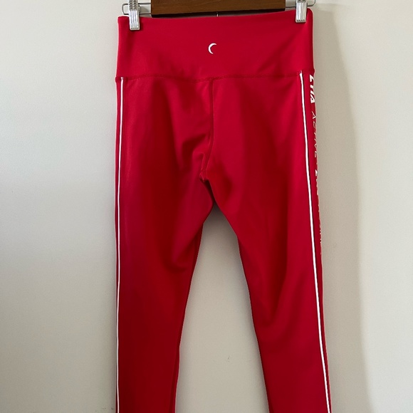 ZYIA Active Red Leggings Size 6-8 - Picture 4 of 9
